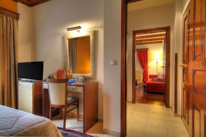 Alpen House Hotel & Suites Arachova Quarto foto